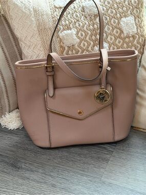 Michael Kors Dusty Pink Leather Purse with Gold Accents